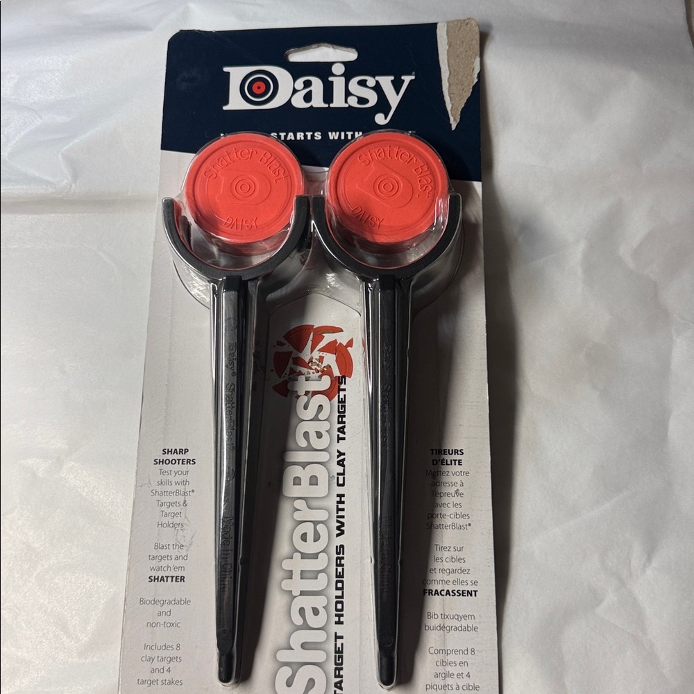 Daisy Target Sharp Shooter Set Shatter Blast with Vibrant Red Clay Discs